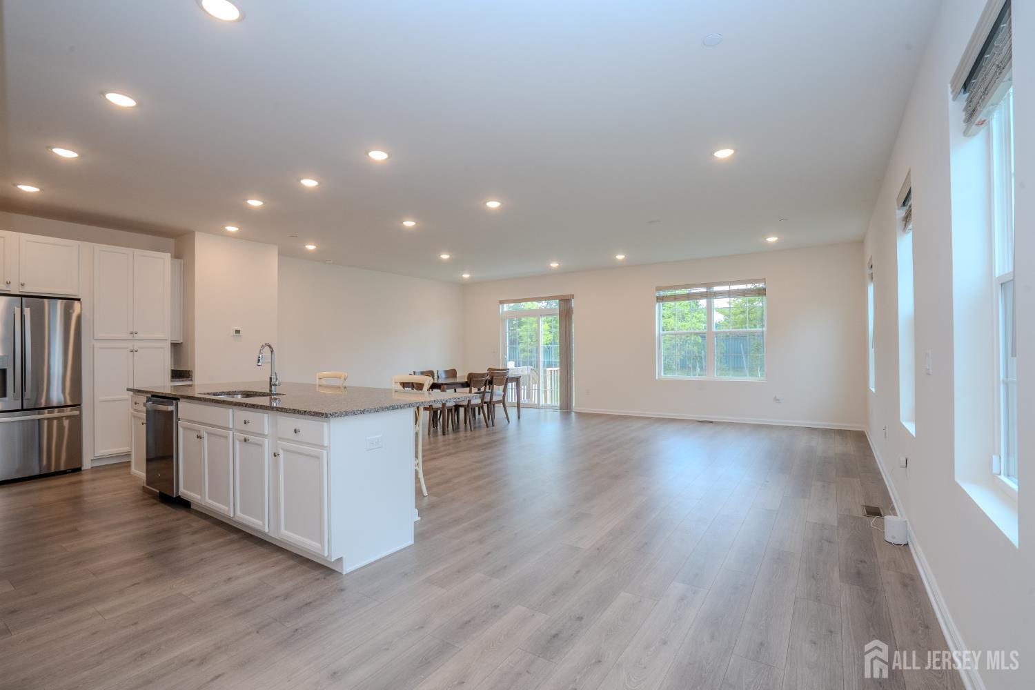 2601 American Place Image 3