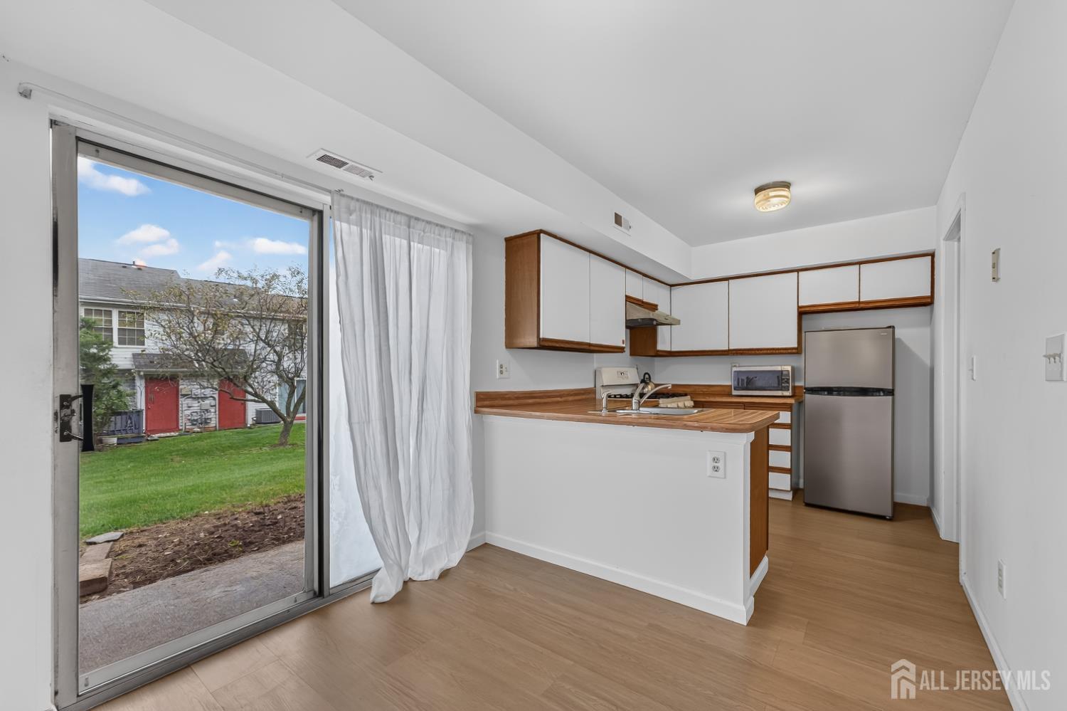 268 Edgeware Court, Franklin Twsp, NJ, 08873 image 13