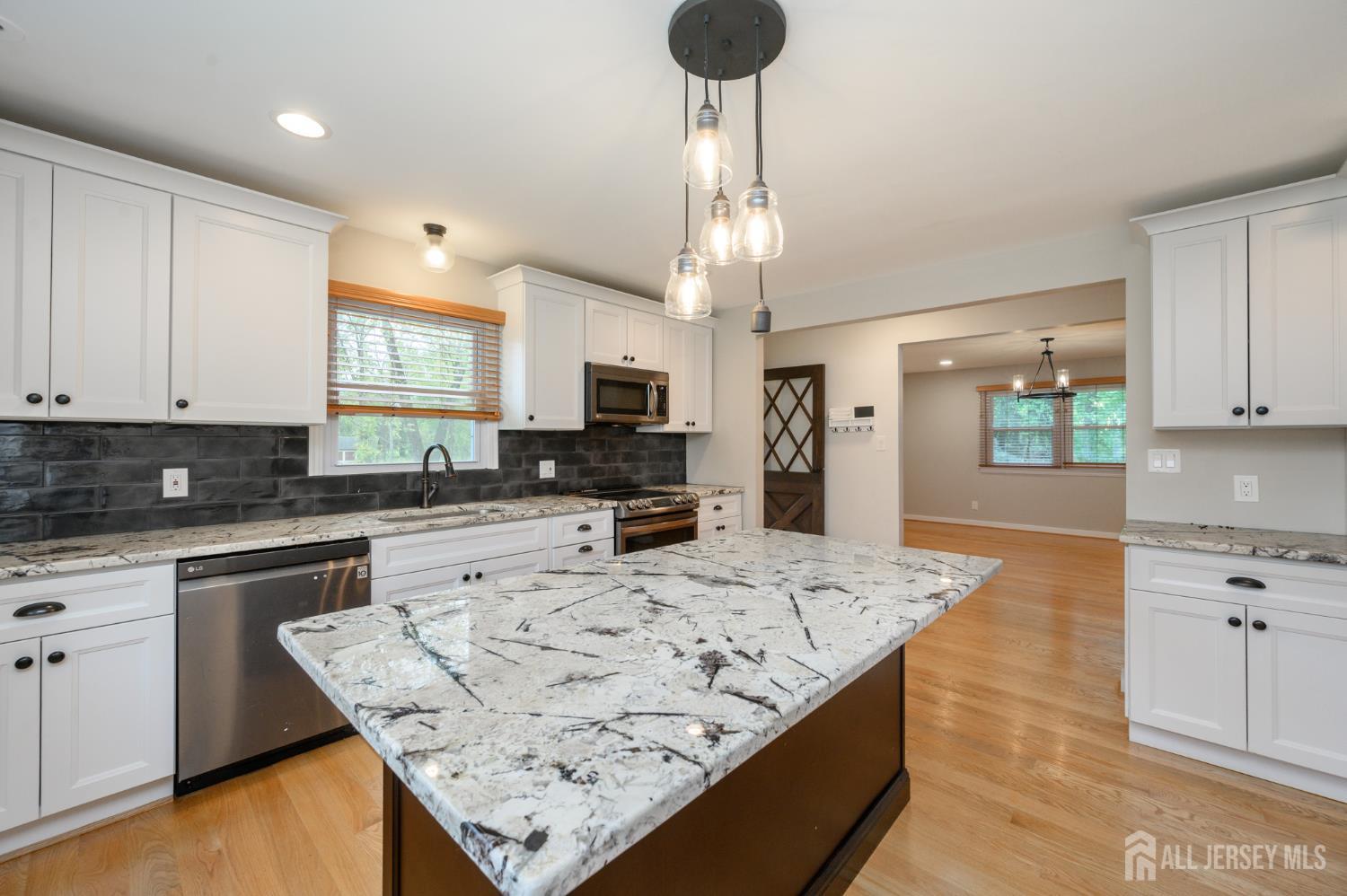 596 Keefe Road, Lawrence, NJ, 08648 image 12