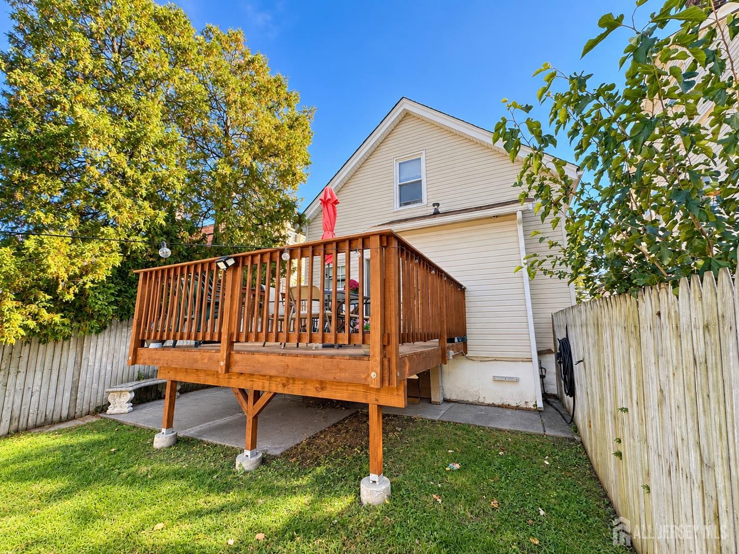 220 Gordon Street Image 5
