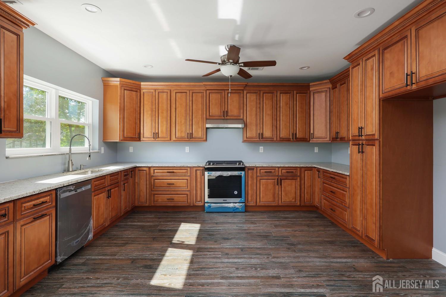 227 Bay Avenue, Leonardo, NJ, 07737 image 23
