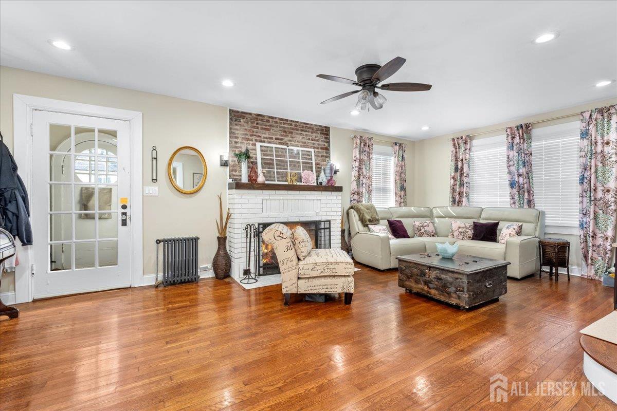 1133-35 Hillside Avenue Image 4