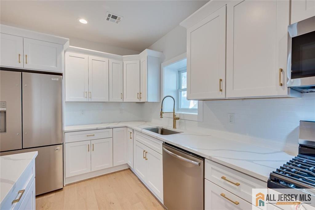 130 Garden Terrace, Edison, NJ, 08817 image 13