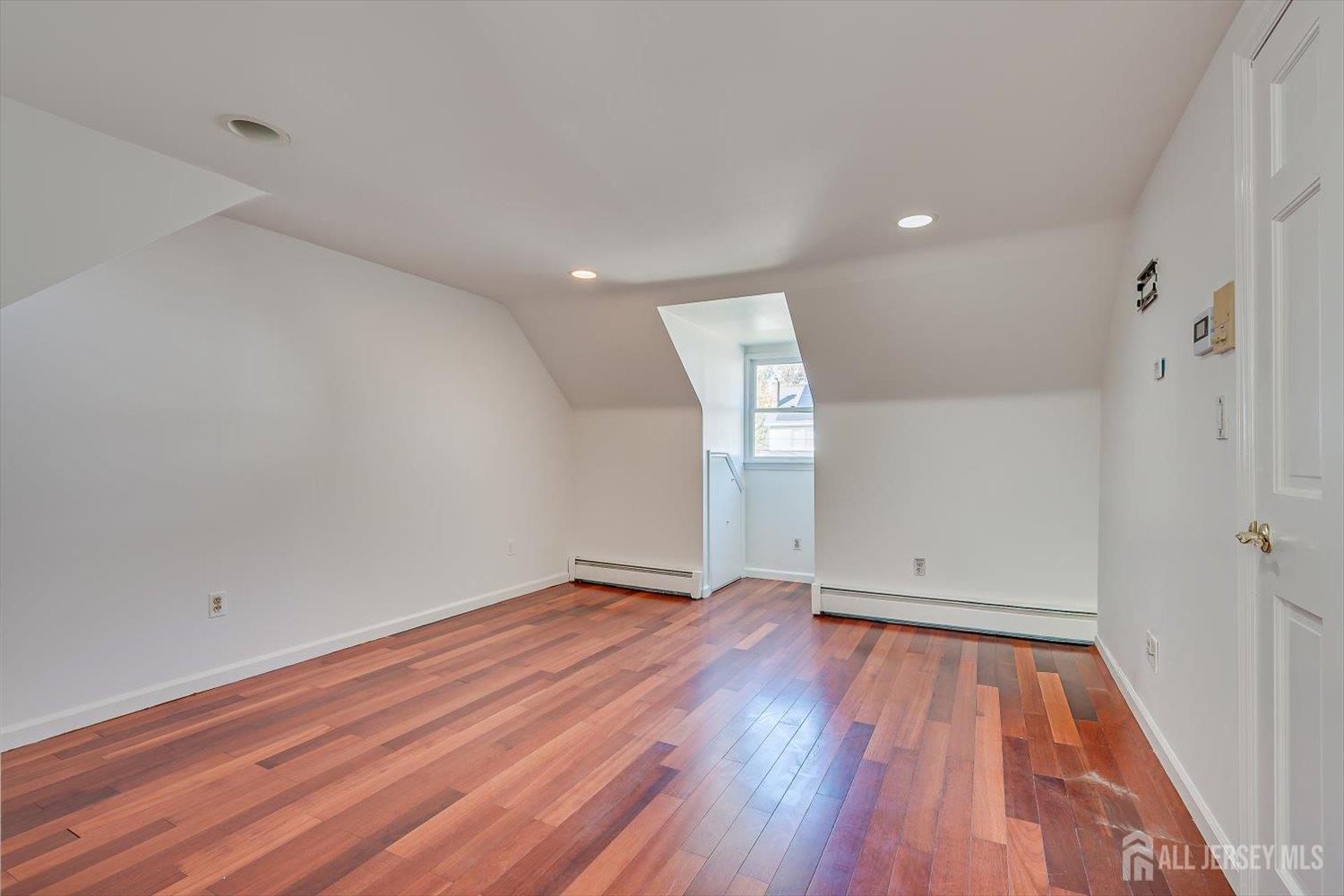 1071 Lorraine Avenue, Union Twp, NJ, 07083 image 36