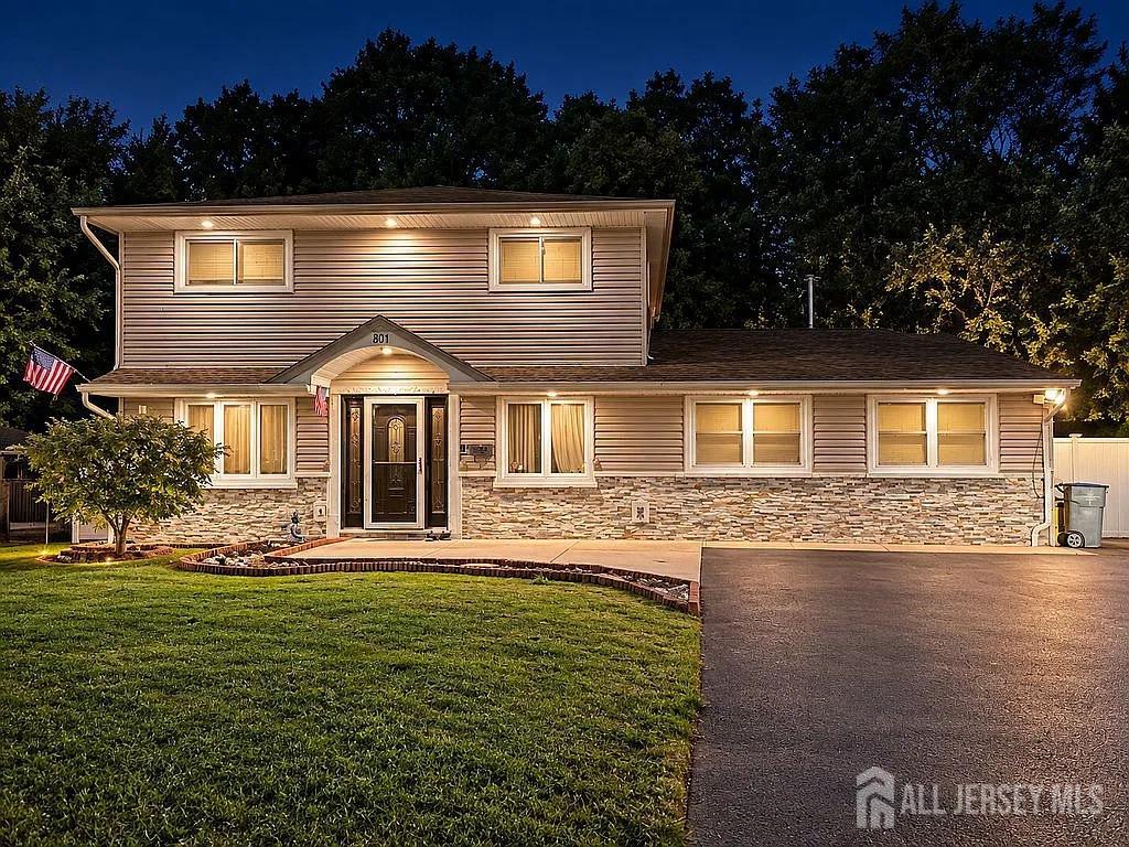 80 Stillwell Road Image 2