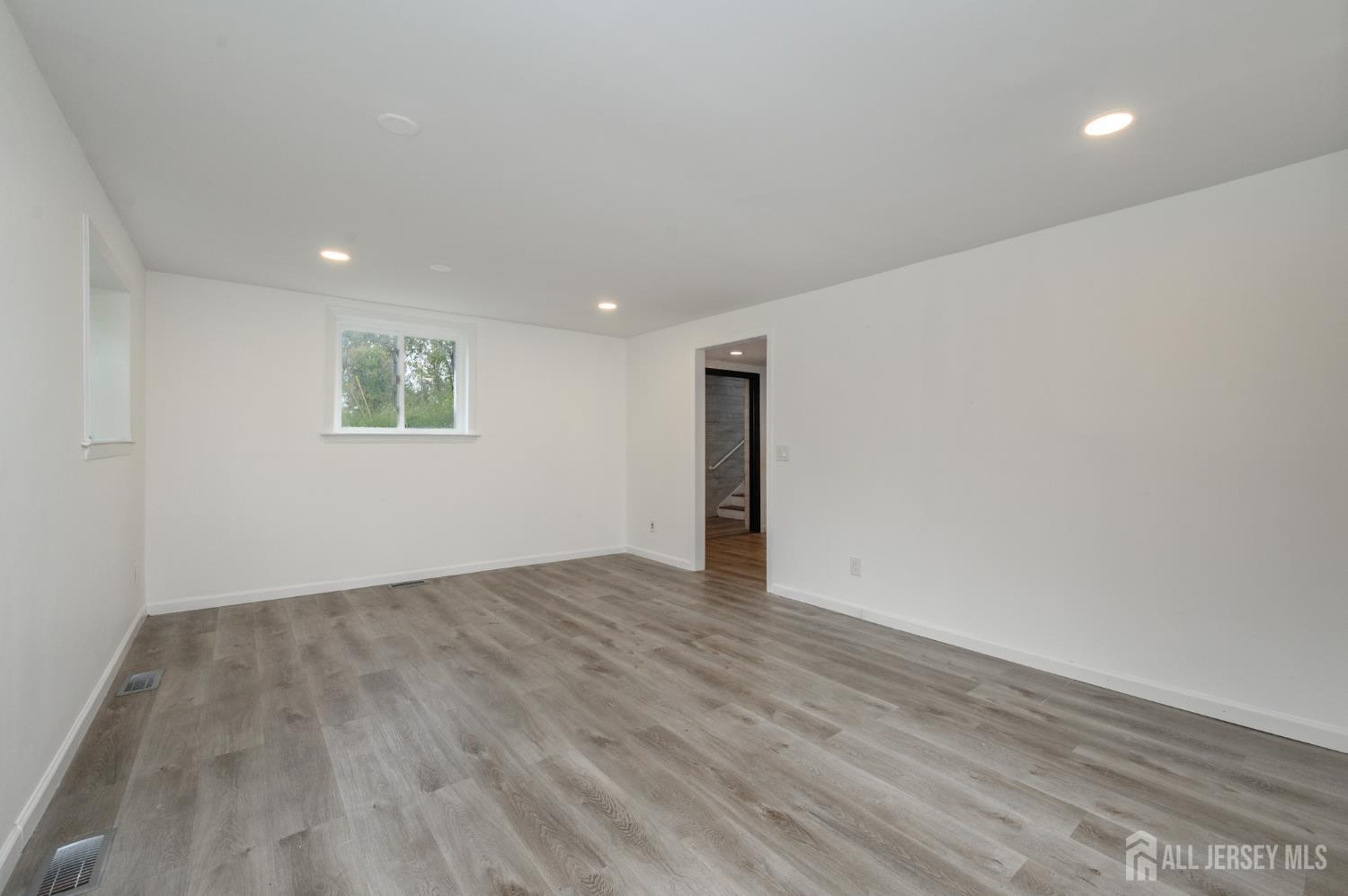 596 Keefe Road, Lawrence, NJ, 08648 image 22