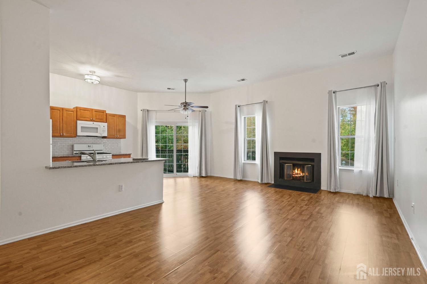 6083 Cedar Court, South Brunswick, NJ, 08852 image 10