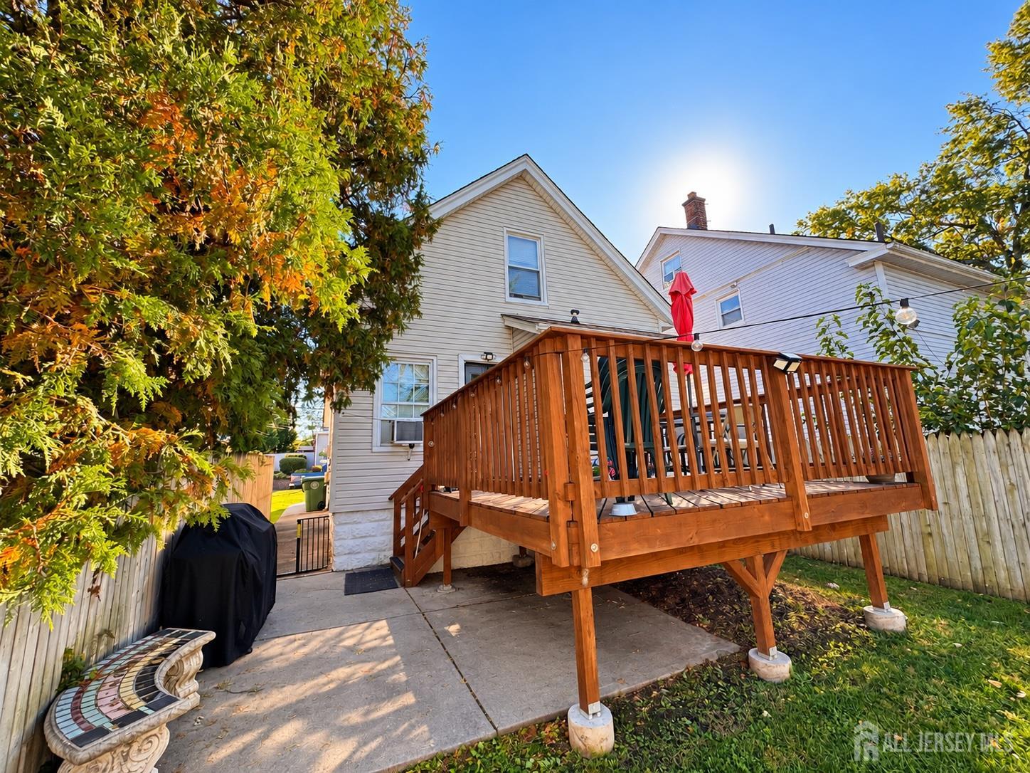 220 Gordon Street Image 4