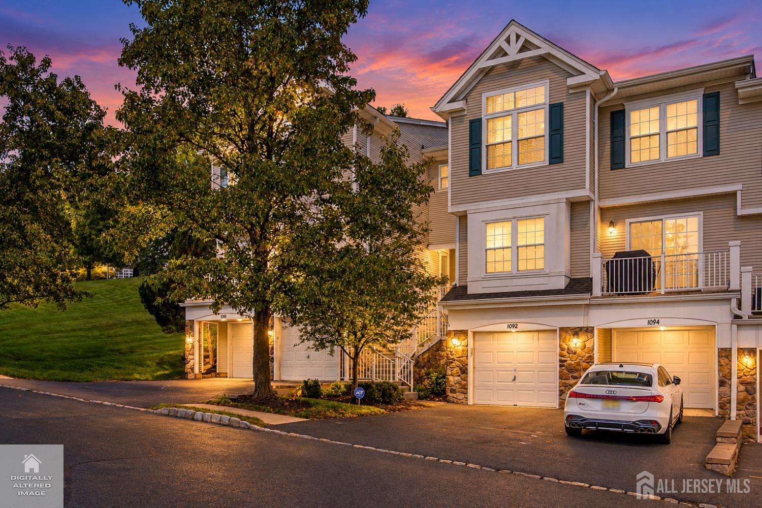 1092 Shadowlawn Drive Image 2