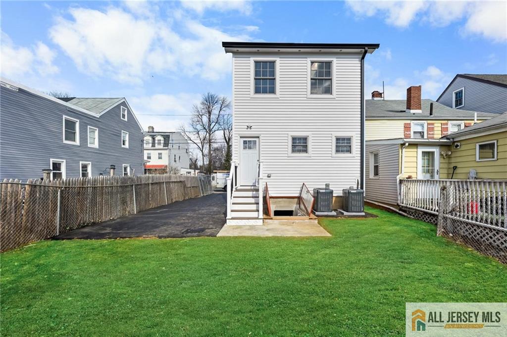 32 West Street, Bordentown City, NJ, 08505 image 17