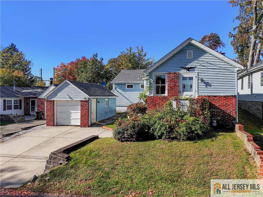 814 Forrest Avenue Image 4