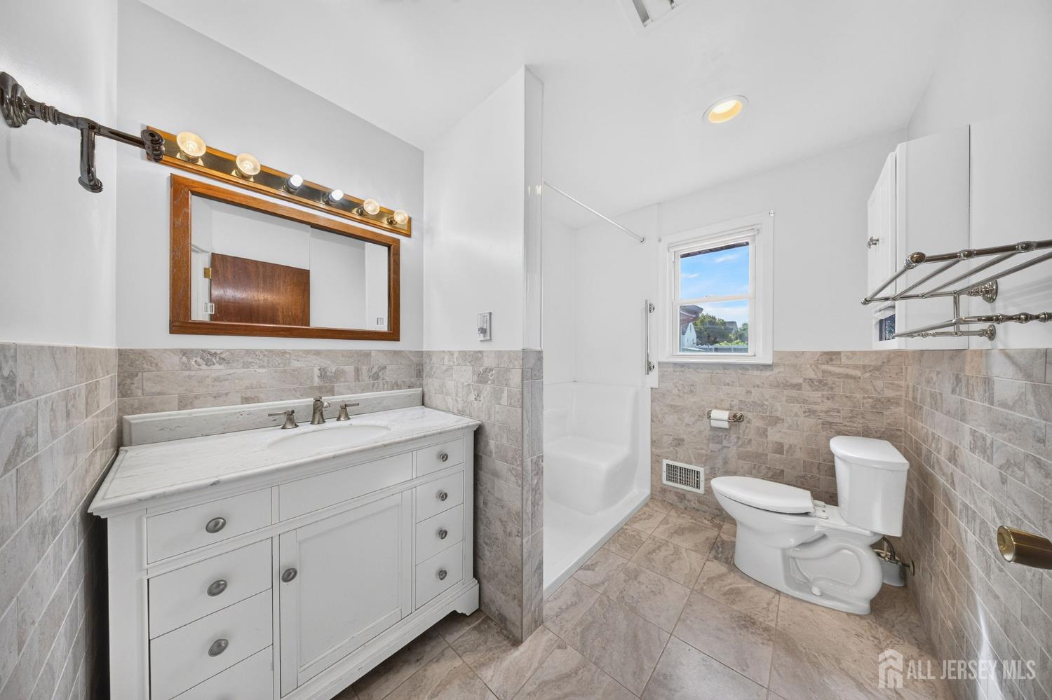 87 Lafayette Street, Piscataway, NJ, 08854 image 10