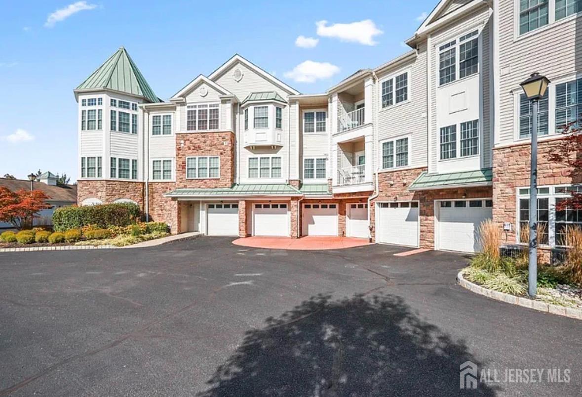 3319 Falston Circle Image 2