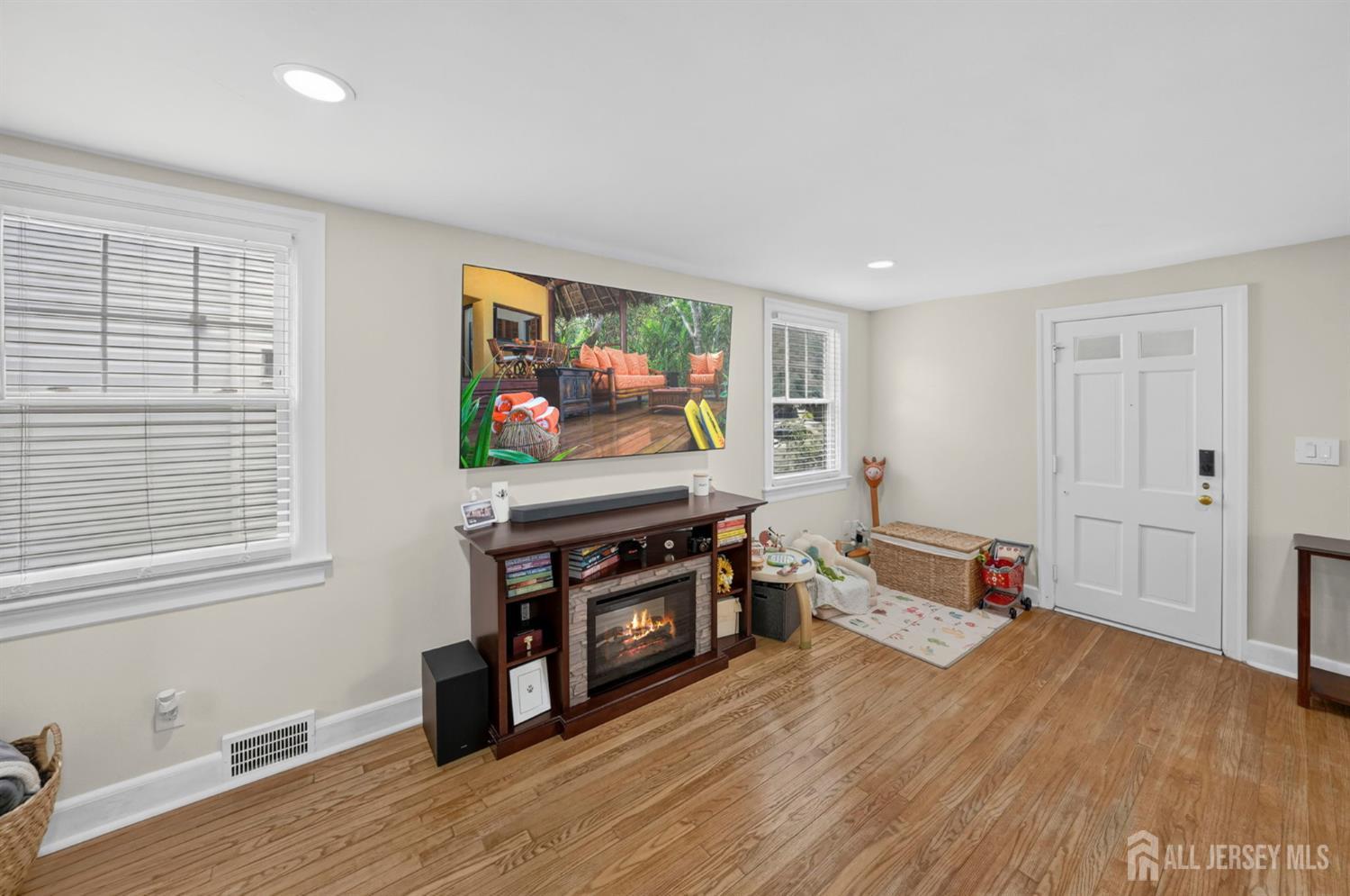 117 homestead Avenue Image 3