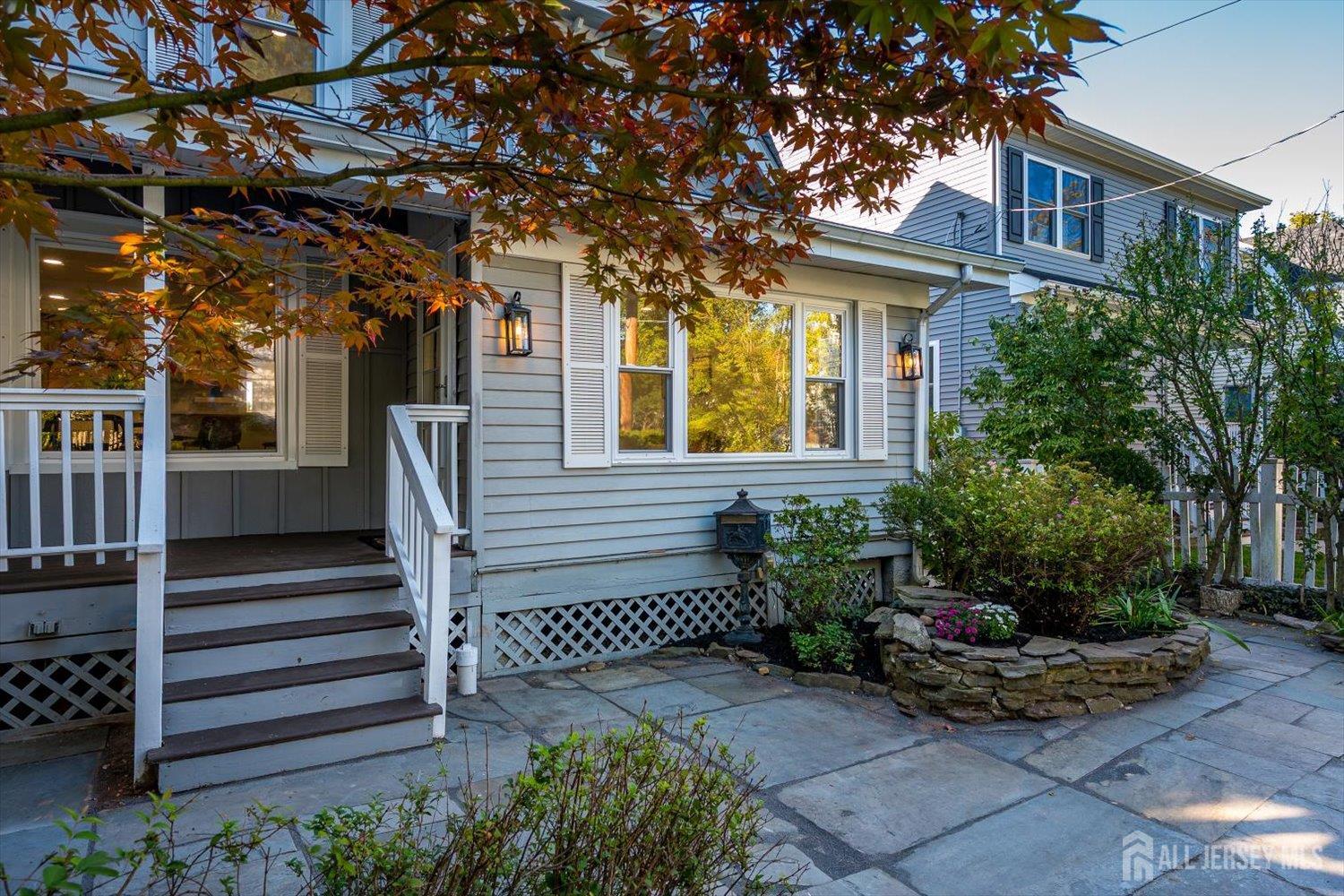 78 Lawrence Avenue Image 5