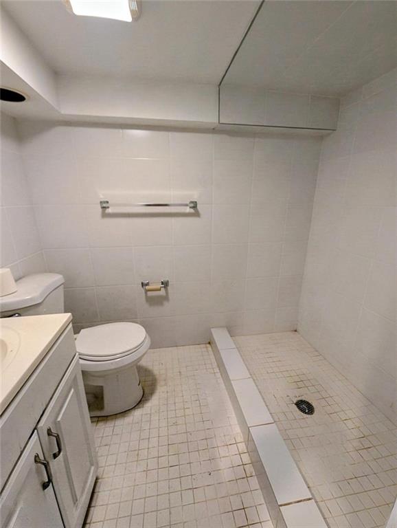 2722 East 28th Street Image 1