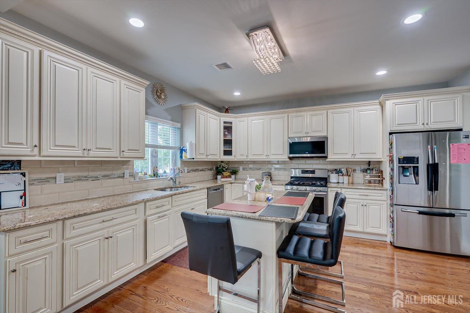 37 Wildwood Avenue, Fords, NJ, 08863 image 19