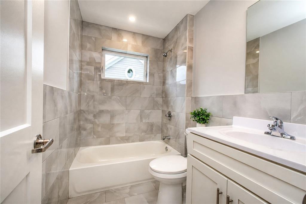 685 Oakland Avenue, Staten  Island, New York, 10310 image 13