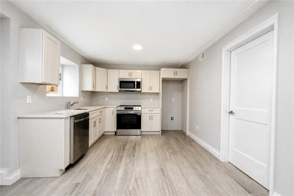 685 Oakland Avenue, Staten  Island, New York, 10310 image 32