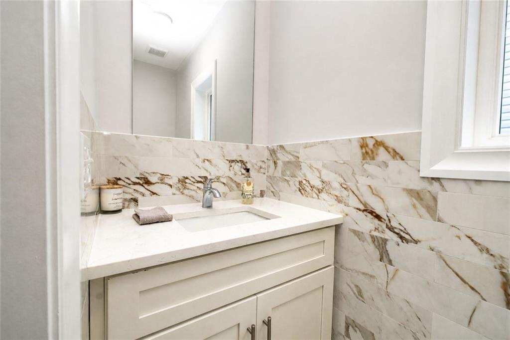 685 Oakland Avenue, Staten  Island, New York, 10310 image 6