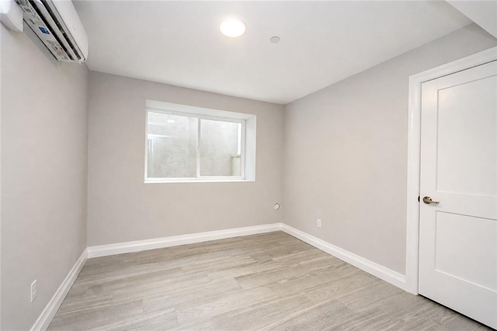 685 Oakland Avenue, Staten  Island, New York, 10310 image 36