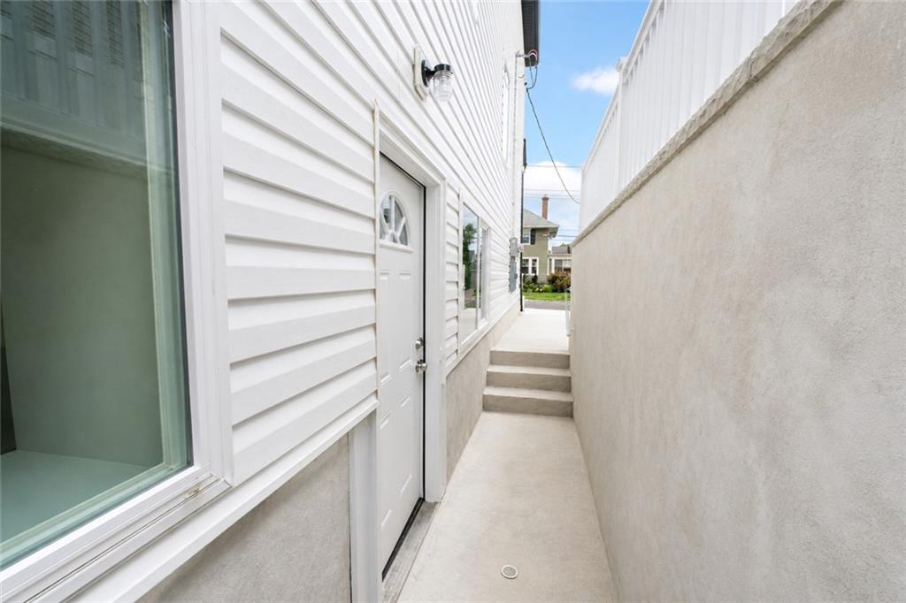 685 Oakland Avenue, Staten  Island, New York, 10310 image 43