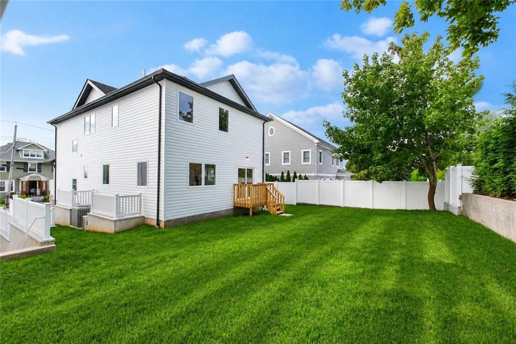 685 Oakland Avenue, Staten  Island, New York, 10310 image 44