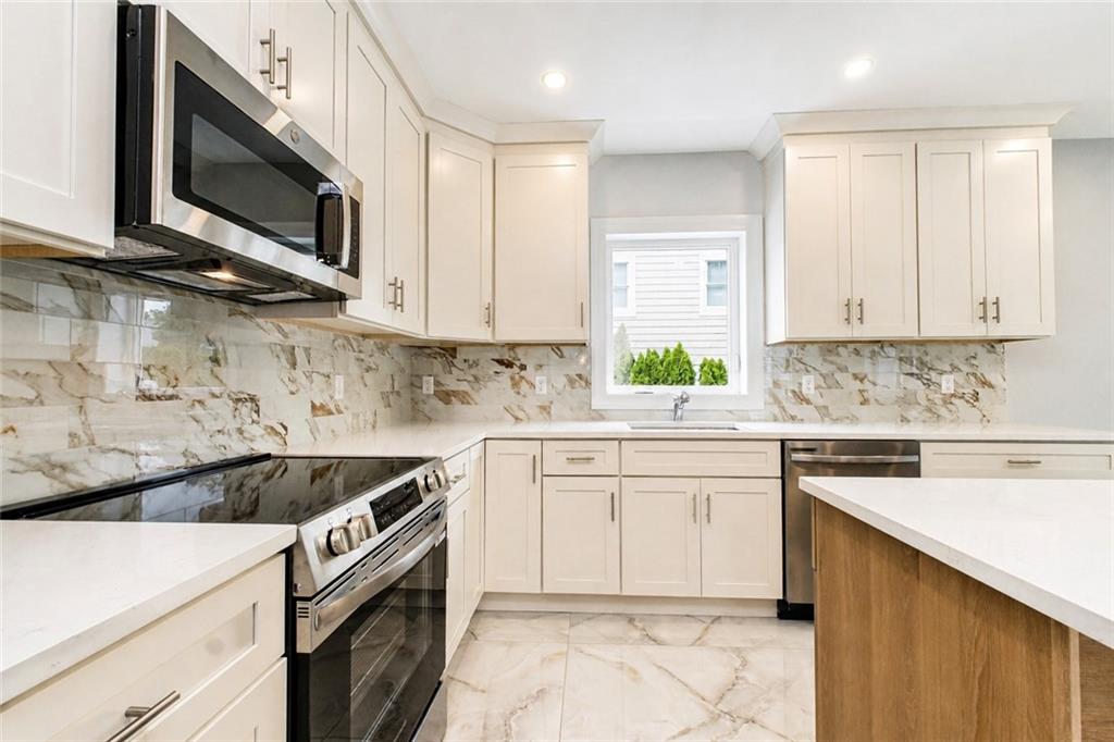 685 Oakland Avenue, Staten  Island, New York, 10310 image 8