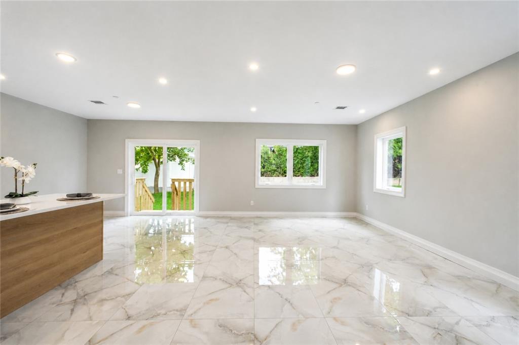 689 Oakland Avenue, Staten  Island, New York, 10310 image 15