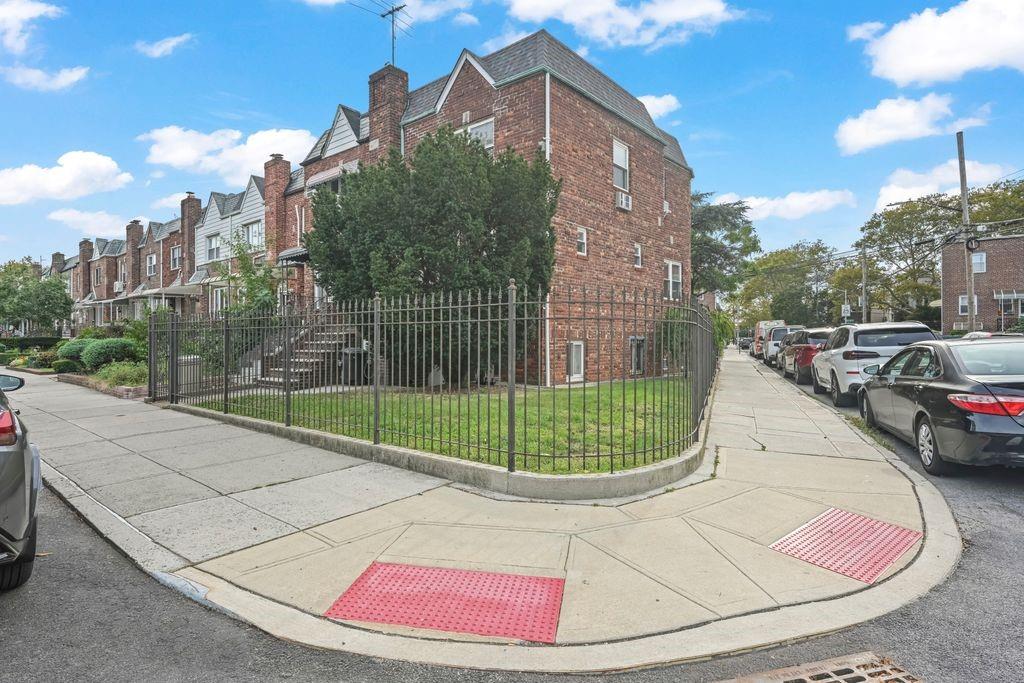 2136 East 28th Street, Brooklyn, New York, 11229