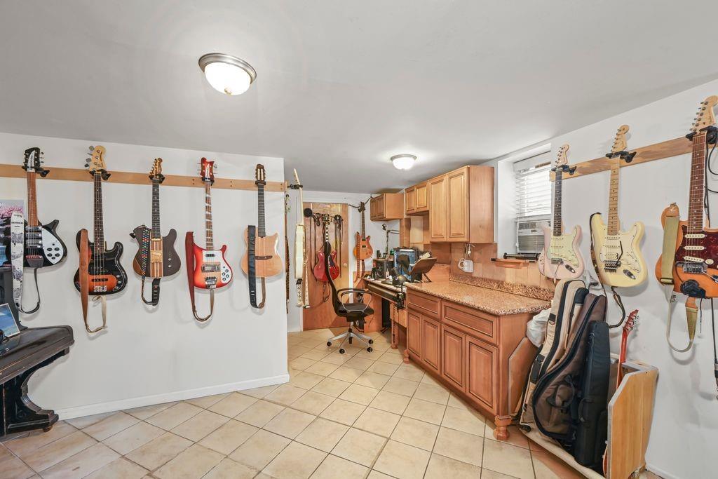2136 East 28th Street, Brooklyn, New York, 11229 image 17