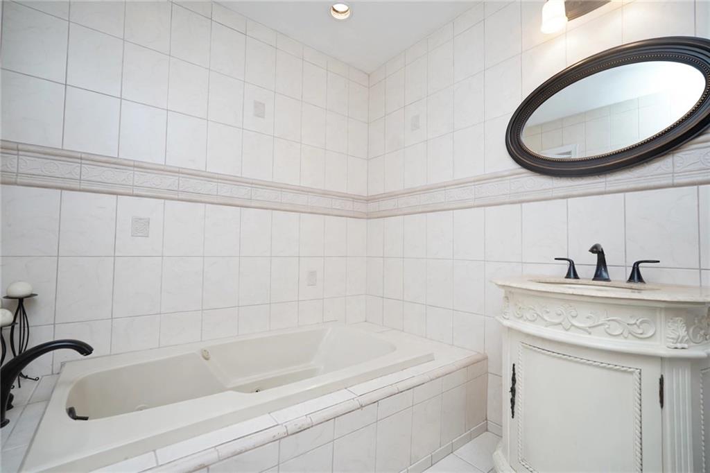 173 Fisher Avenue, Staten  Island, New York, 10307 image 17