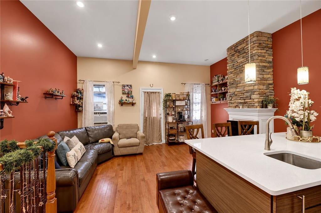 8514 Avenue J Image 5