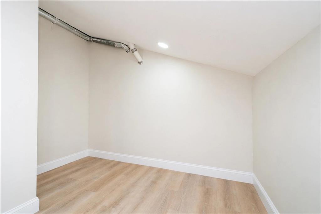 25 Wolkoff Lane NA, Staten  Island, New York, 10303 image 11