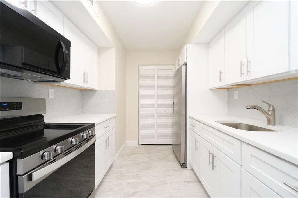 25 Wolkoff Lane NA Image 4