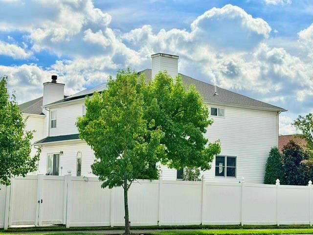 207 Swinnerton Street Image 2