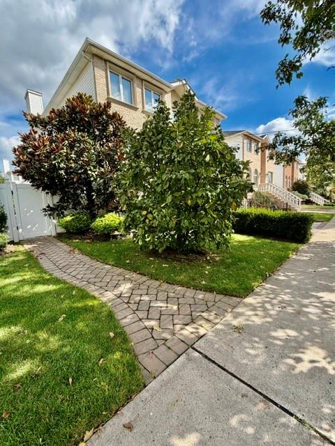 207 Swinnerton Street Image 5