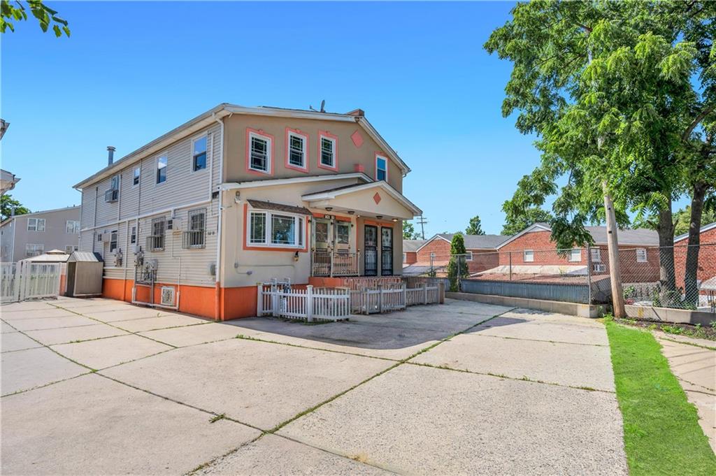 14014 Charles Lane Image 2