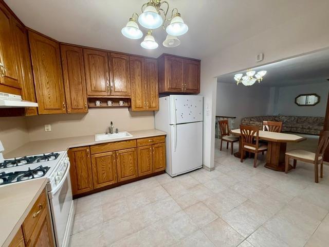 2271 Knapp Street 3E Image 5