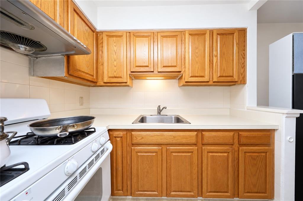 2505 Bath Avenue, Brooklyn, New York, 11214 image 18