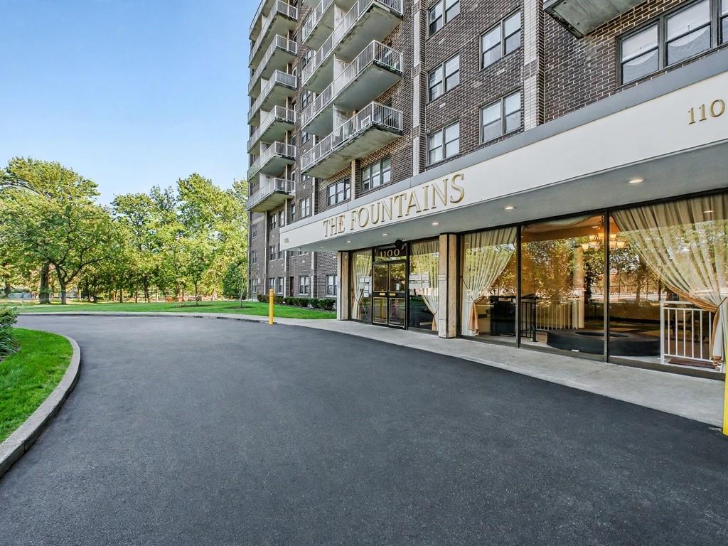 1100 Clove Road 3C Image 3