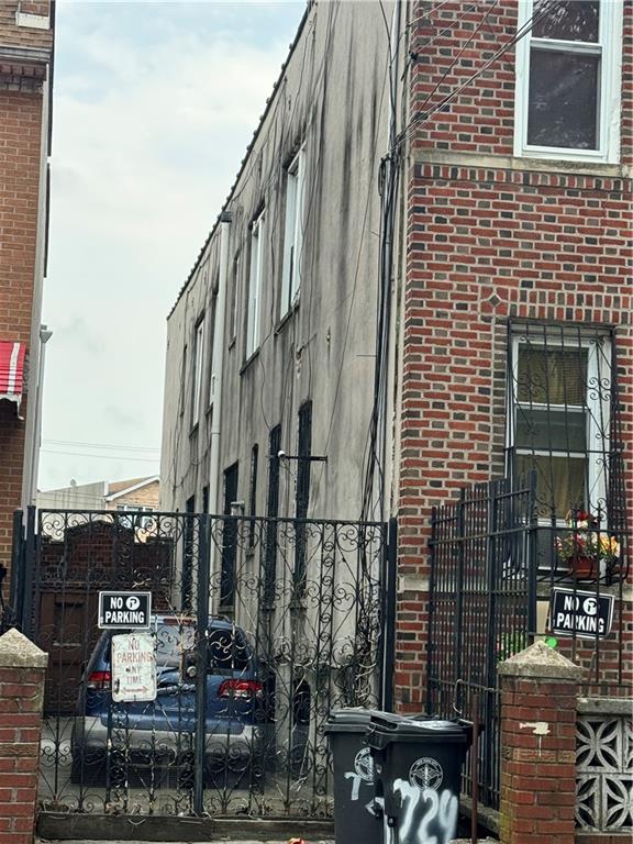 729 Hinsdale Street, Brooklyn, New York, 11207