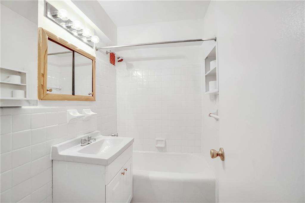 9201 Shore Road C506, Brooklyn, New York, 11209 image 8