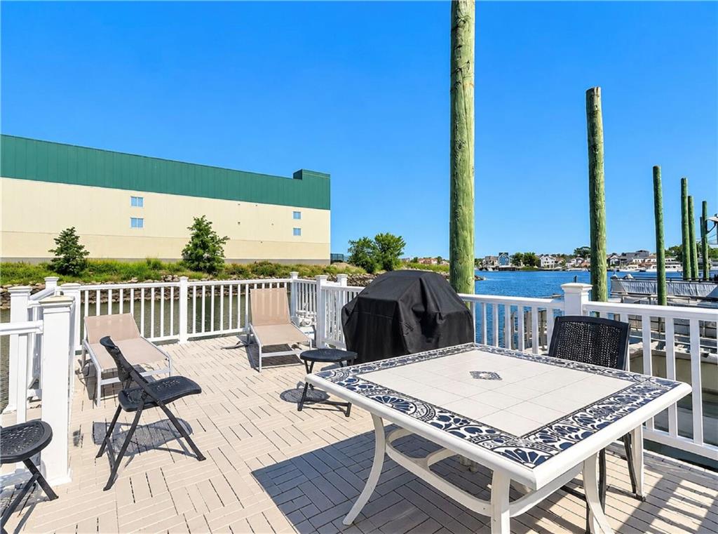 2771 Knapp Street Image 2