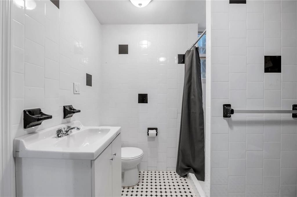 2277 East 72nd Street, Brooklyn, New York, 11234 image 15