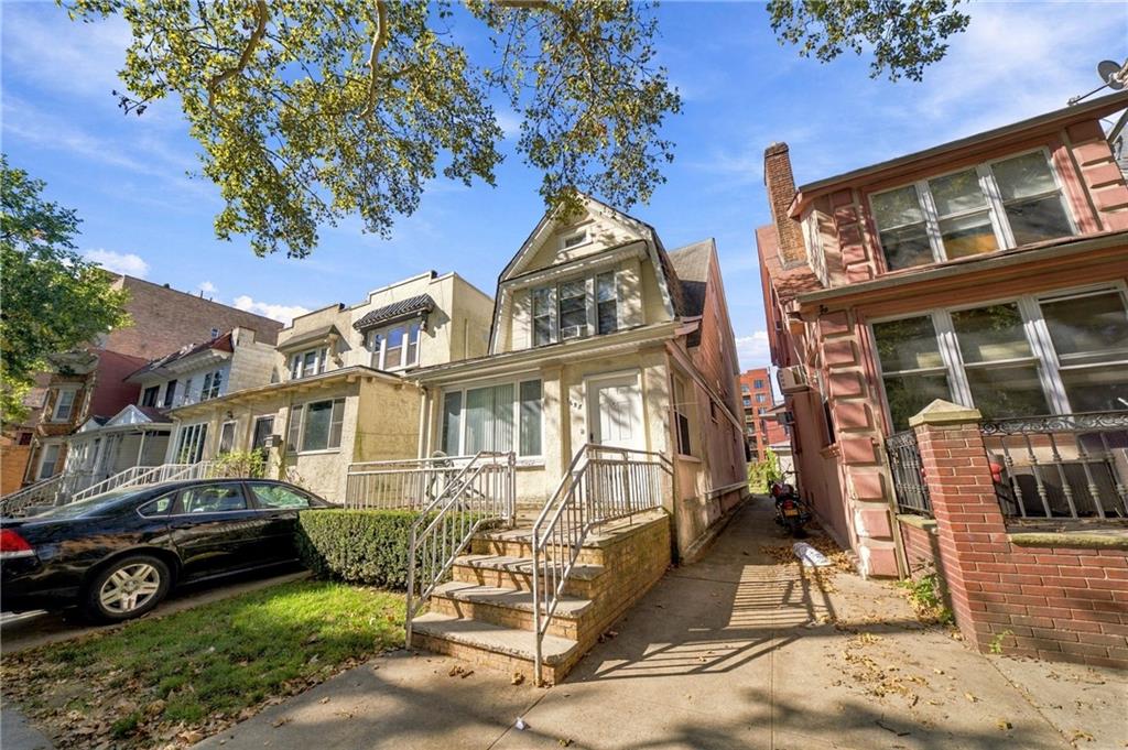 1638 East 21st Street Image 5