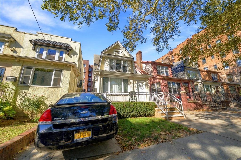 1638 East 21st Street Image 4