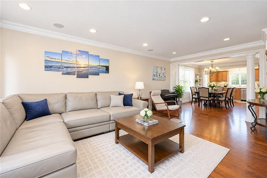 177 Benton Avenue Image 3