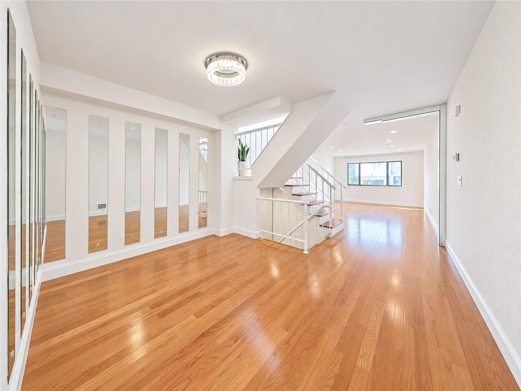 20 Dogwood Drive, Staten  Island, New York, 10312 image 18