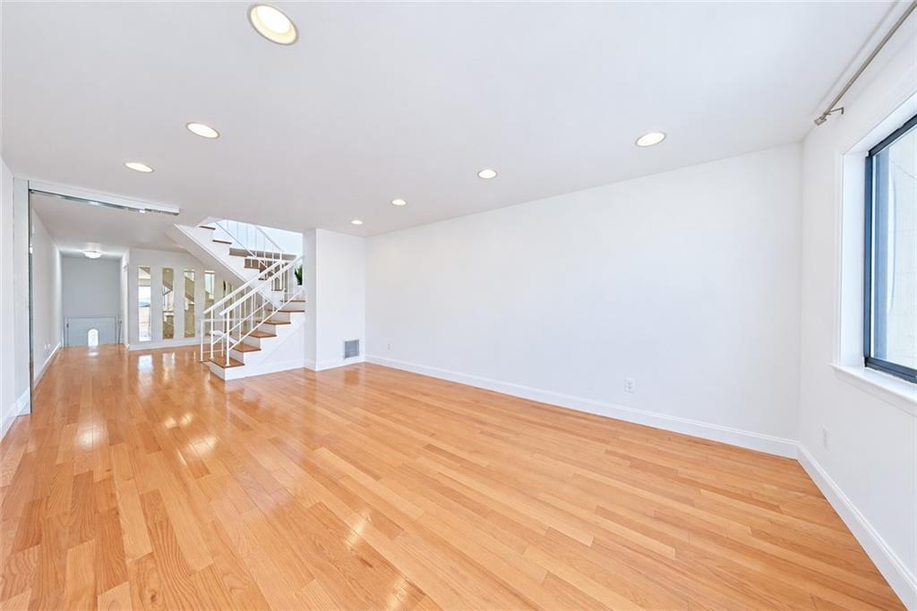 20 Dogwood Drive, Staten  Island, New York, 10312 image 9
